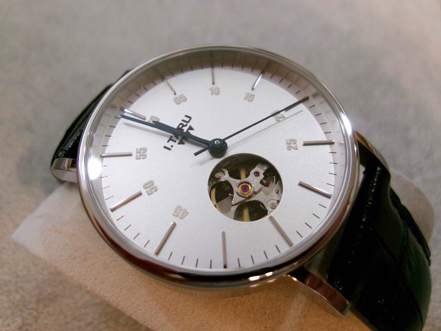 I.TARU CLASSIC GAUGE