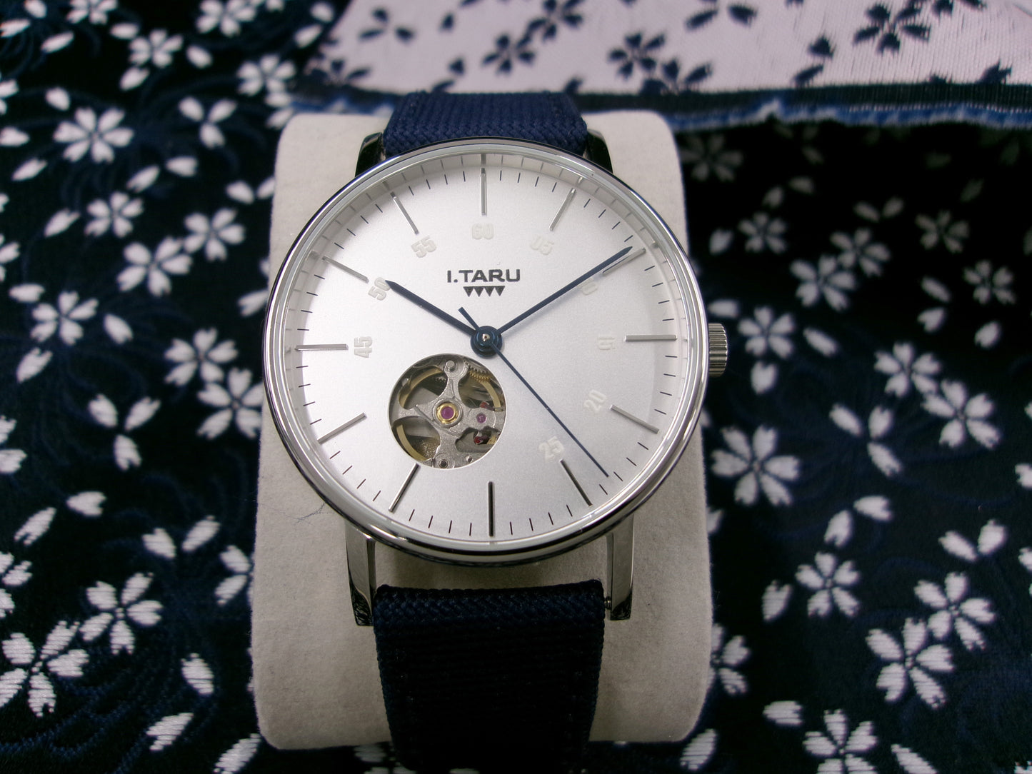 I.TARU CLASSIC GAUGE