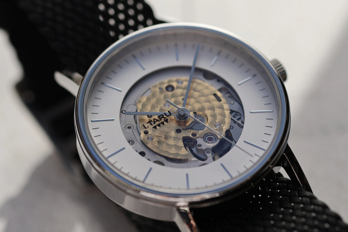 AXIS LIGHT - Lightweight Comfort with a Perlon Strap. ISHIDA C&T OFFICE