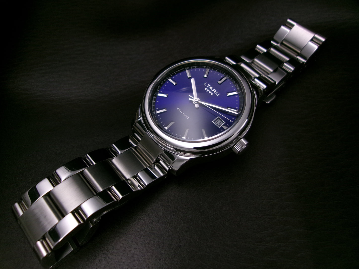 I.TARU Classic 38mm - blue sunray dial -