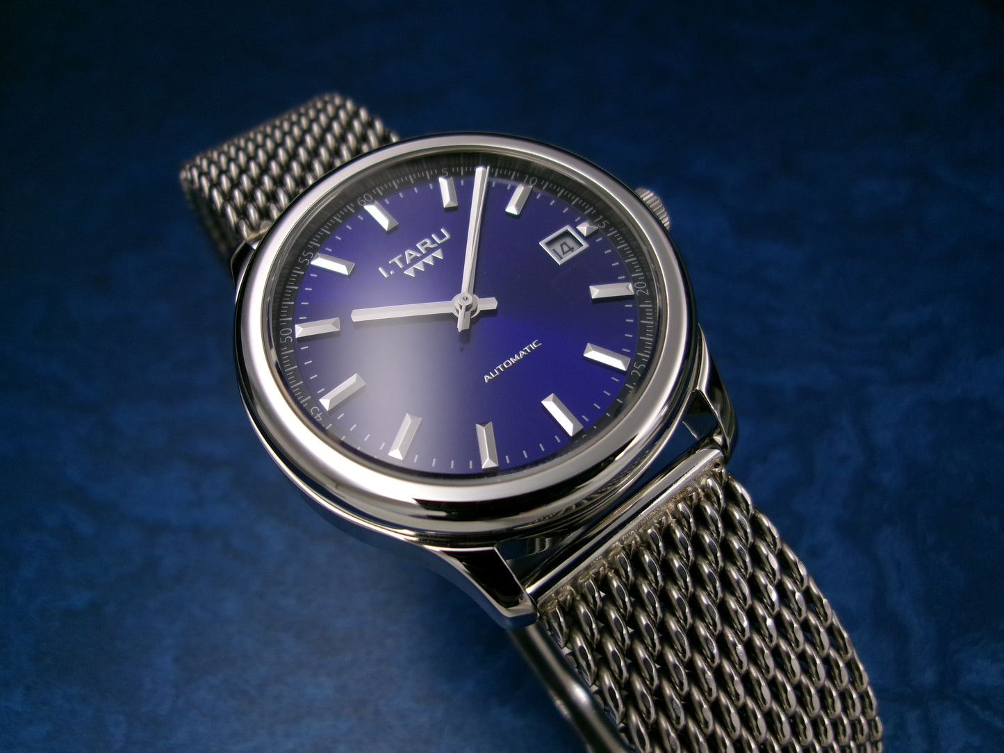 I.TARU Classic 38mm - blue sunray dial -