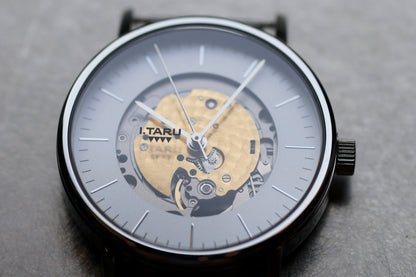 AXIS LIGHT - Lightweight Comfort with a Perlon Strap.